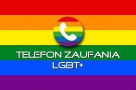 Obraz flagi dumy LGBT z tęczowym okręgiem i białą ikoną telefonu w środku. Poniżej znajduje się pogrubiony biały tekst: "Telefon Zaufania LGBT+", podkreślający wsparcie dla społeczności LGBT.
